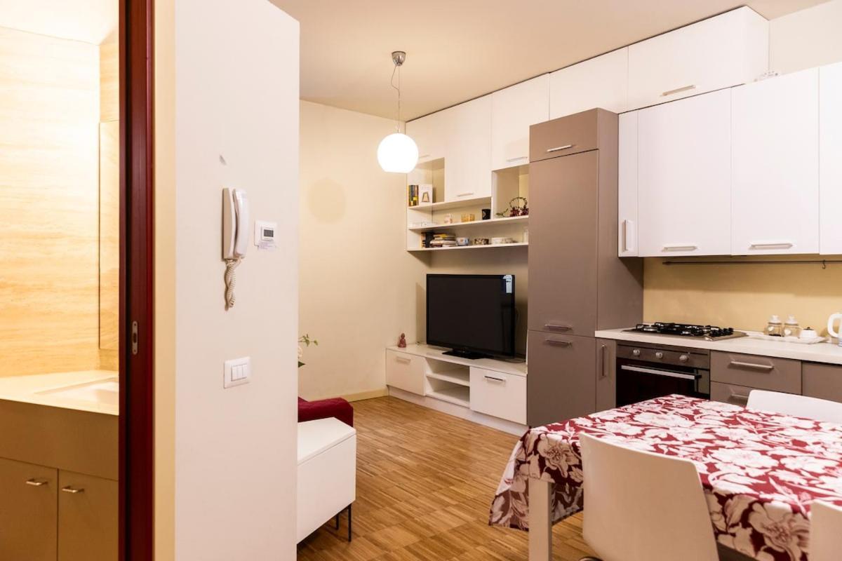Easy Central Flat Милан Экстерьер фото
